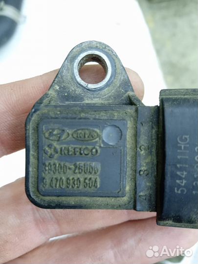 Датчик абсолютного давления воздуха Hyundai / Kia