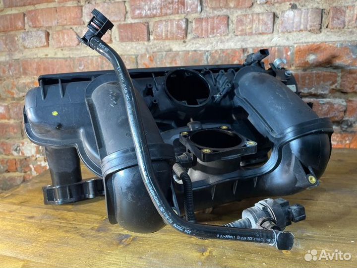 Коллектор впускной Bmw 5 E60 N52B30 AF 2006