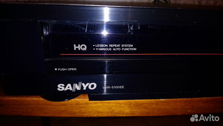 Видеомагнитофон sanyo VHR-5100EE