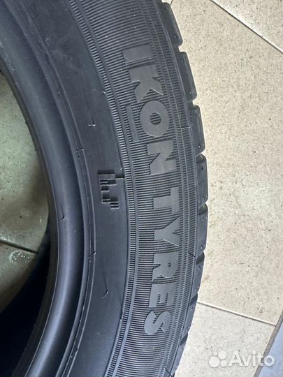 Ikon Tyres CHARACTER ULTRA 215/55 R17 98V