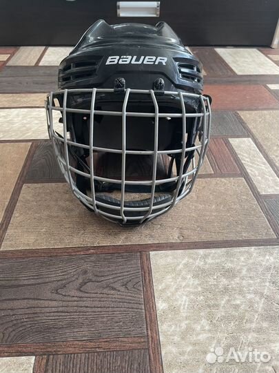 Шлем хоккейный