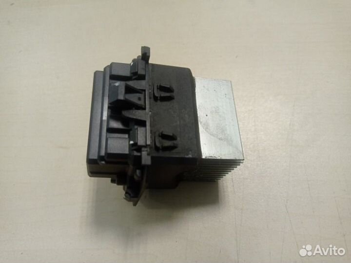 Резистор отопителя Citroen C4 VTI 115 2018