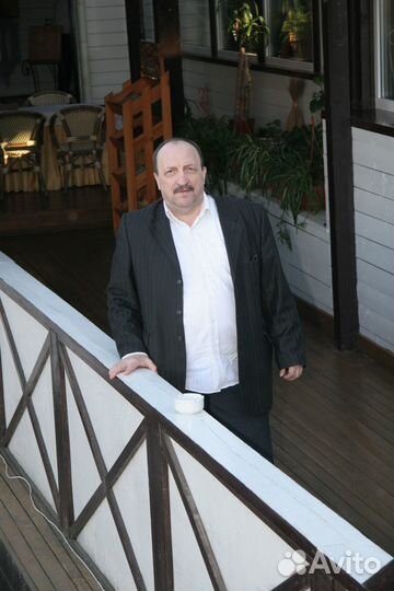 Ведущий тамада музыкант диджей на юбилей свадьбу