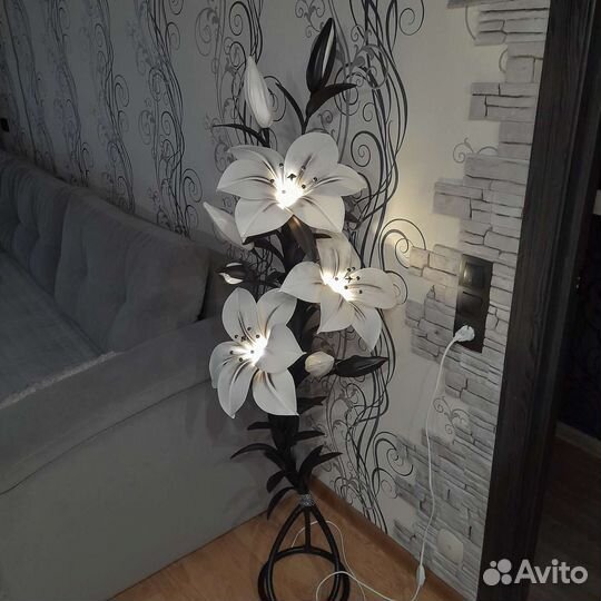 Торшеры напольные 