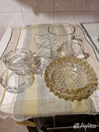 Графин, рюмки, пепельницы