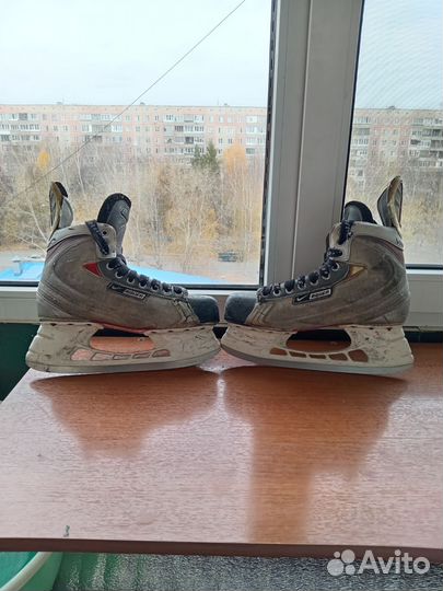 Хоккейные коньки bauer 42 размер