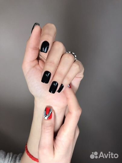 Мастер маникюра