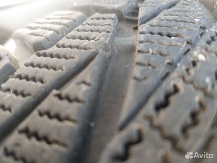 Nokian Tyres Hakkapeliitta R2 SUV 225/65 R17