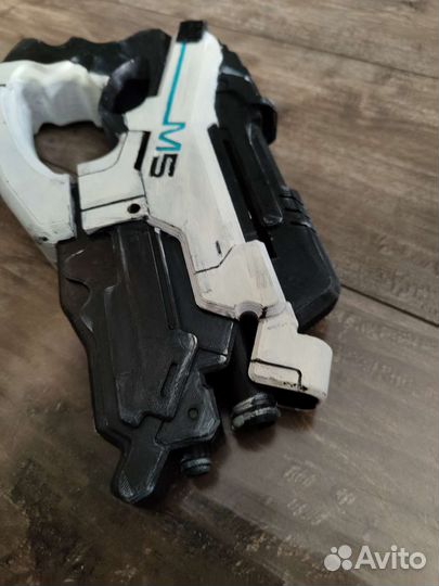 Пистолет M5 phallanx mass effect