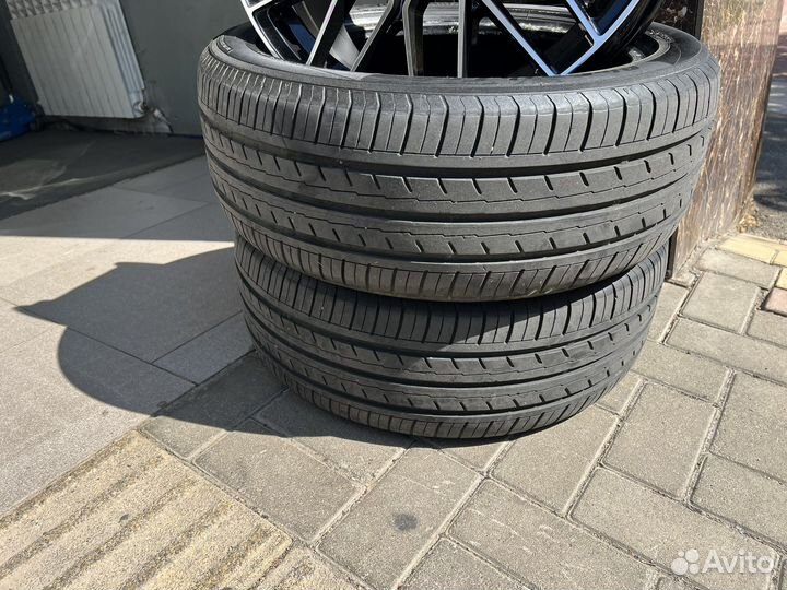 Yokohama Bluearth ES32 215/50 R17