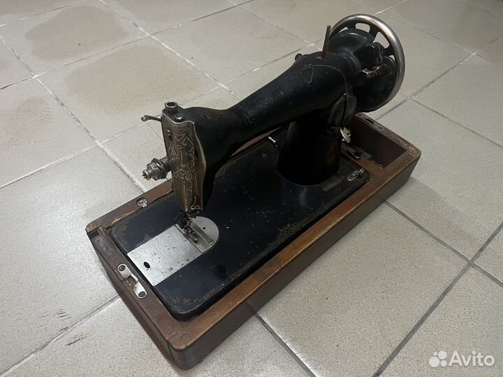 Швейная машина пмз им.Калинина