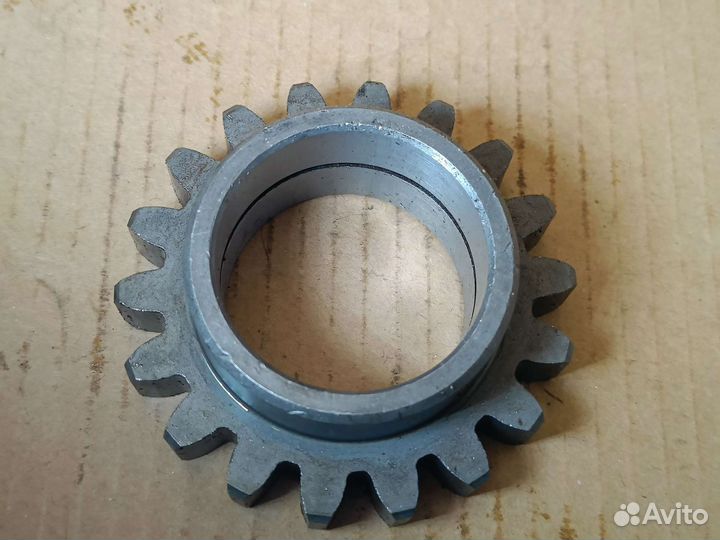 Шестерня ЗИЛ ком ведущая 18-зубьев под 204 подшип