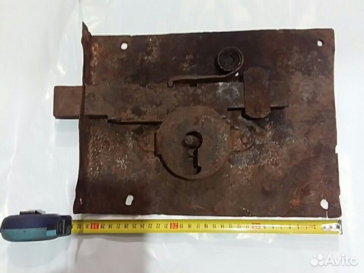 Замок старинный.Замки старые рабочие