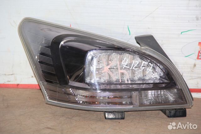Стоп лево c Toyota Mark X Zio ANA10 2AZ-FE