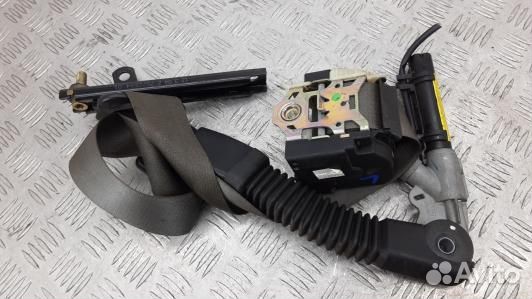 Ремень безопасности с пиропатроном сиденья передне