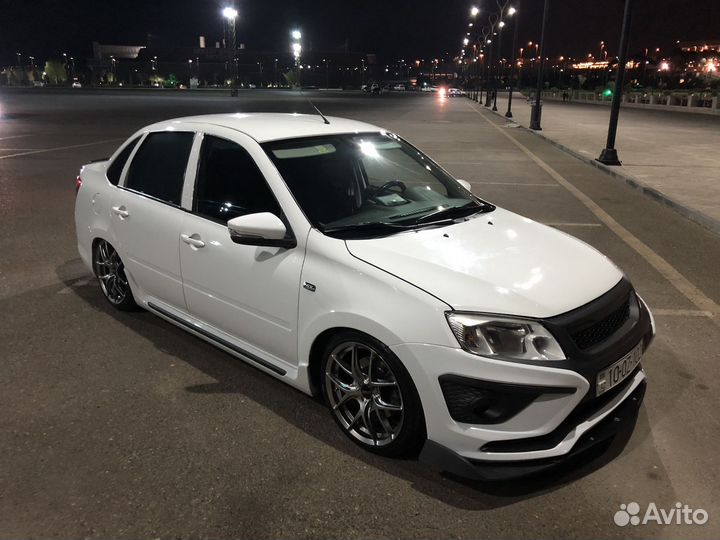 Накладки на пороги Лада Гранта спорт Калина 2