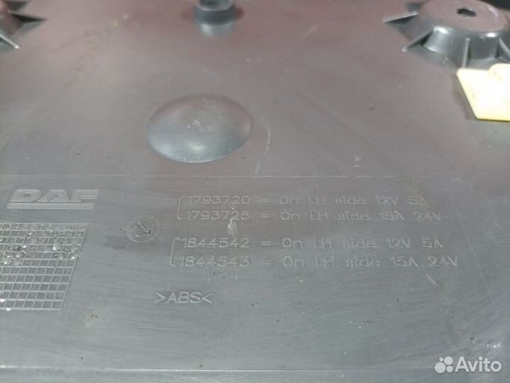 Полка панели приборов Daf XF105, Daf XF106