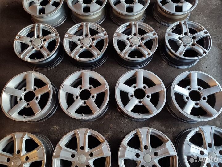 Литые диски на Ниву R15 5х139.7
