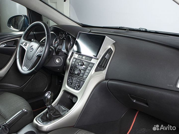 Opel Astra 1.4 МТ, 2011, 194 700 км