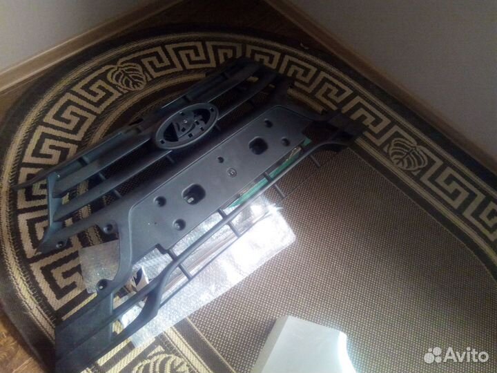 Бампер и решетка на гранту