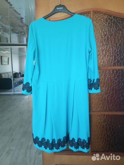 Нарядное женское платье