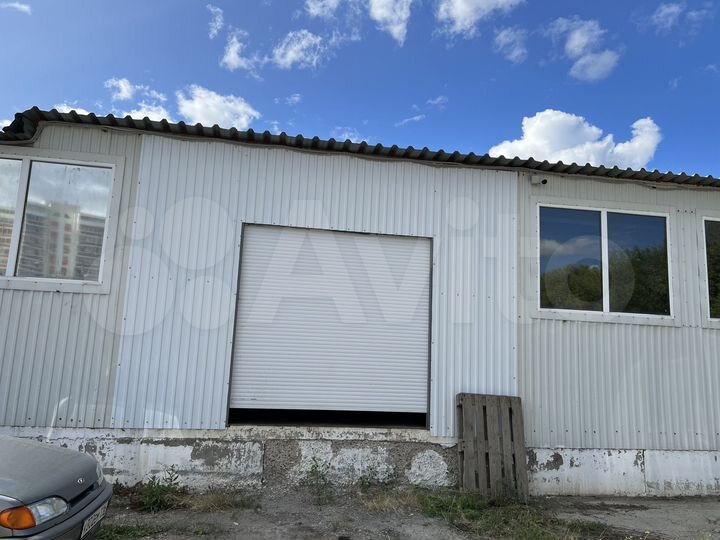 Склад, 261 м²