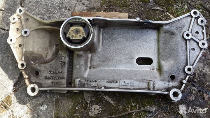 Подрамник шкода октавия. 1ko199369f