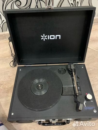 Проигрыватель винила ION