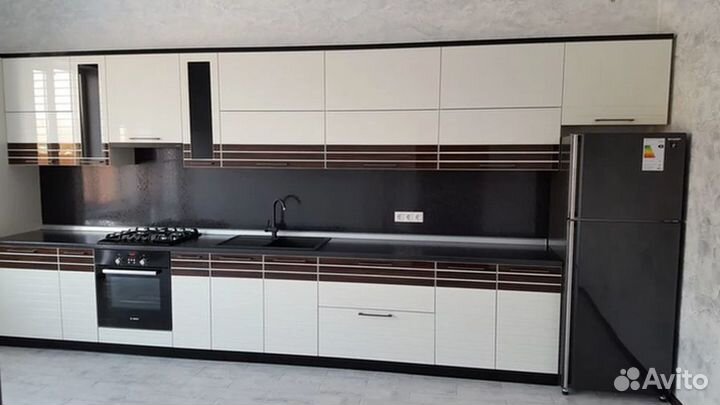 Кухонный гарнитур с техникой не бу