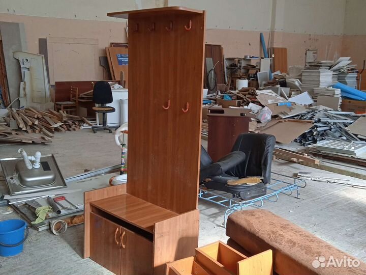 Вешалка в прихожую