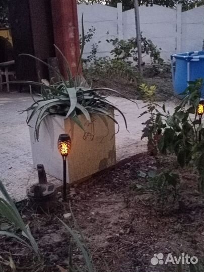 Уличные вазоны бетонные