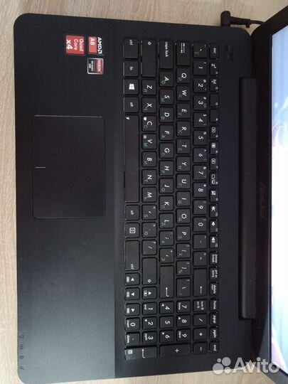 Asus amd A8 4-ядерный/R5 M320 2Gb/8Gb/1Tb