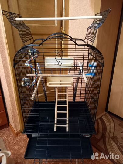Клетка для крупного попугая