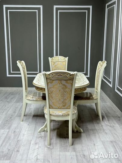 Комплект стол и стулья.Оплата при получении
