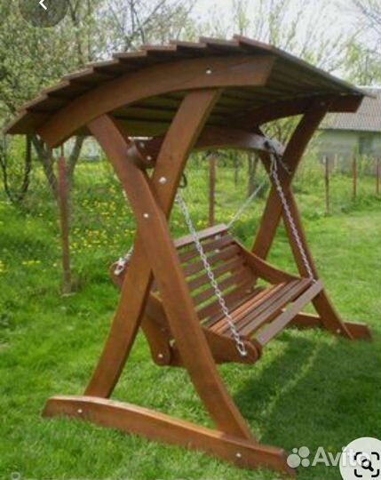 Качели из дерева