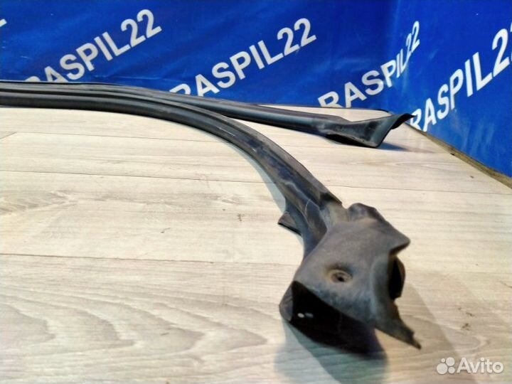 Уплотнительная резинка Toyota Mark Ii GX100 1GFE