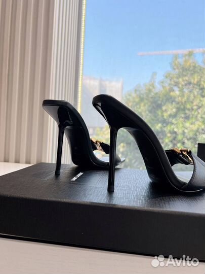 Босоножки Saint Laurent