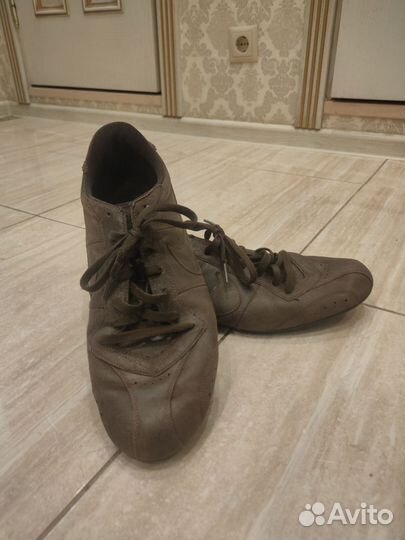 Кроссовки Nike