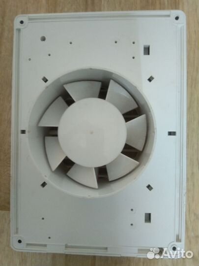 Вентилятор вытяжной канальный