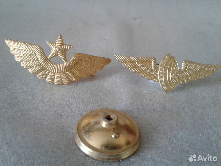 Военные кокарды,пуговицы,звездочки,погоны совет