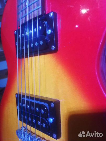 Электрогитара