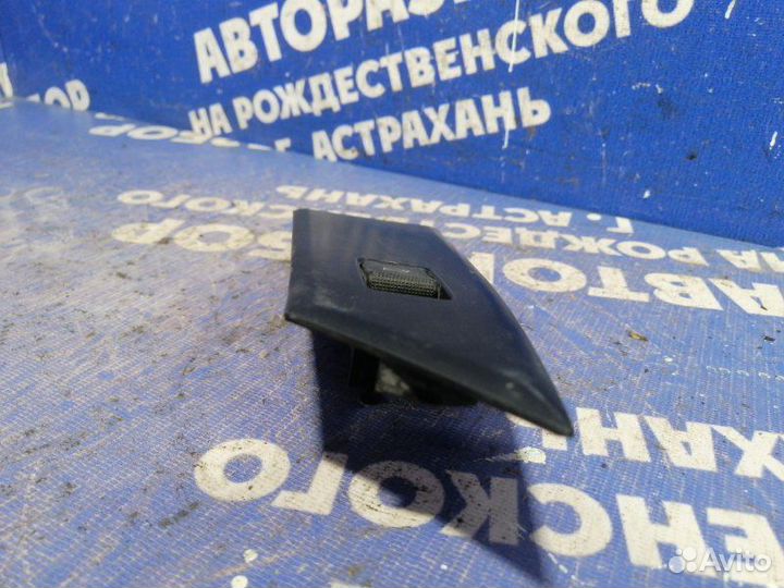 Кнопка стеклоподъемника Audi A8 седан ABZ 1996