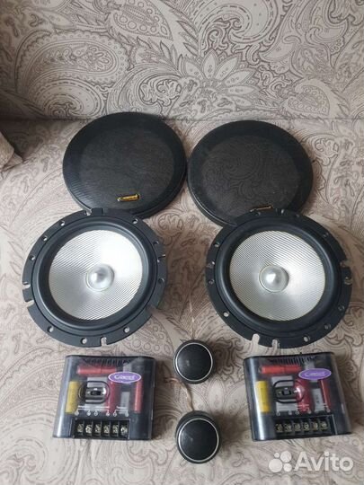 Динамики акустика компоненты колонки