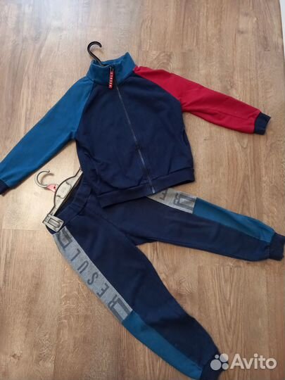 Спортивный костюм для мальчика Pelican, 4 г.,б/у