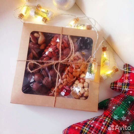 Подарочный бокс ореховый