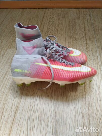 Футбольные бутсы nike mercurial