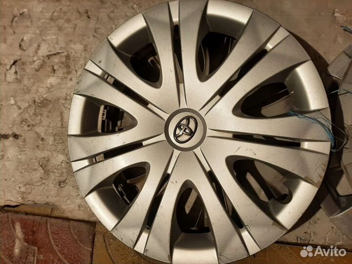 Колпаки на Toyota