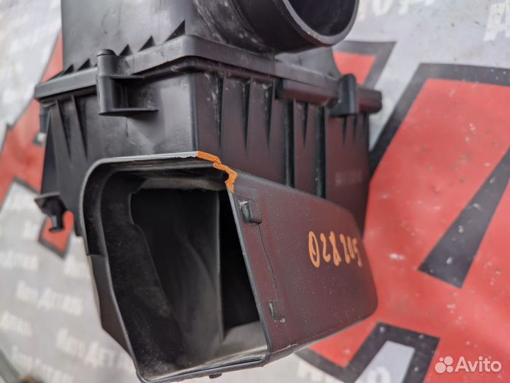 Корпус воздушного фильтра BMW 5 G30 2017