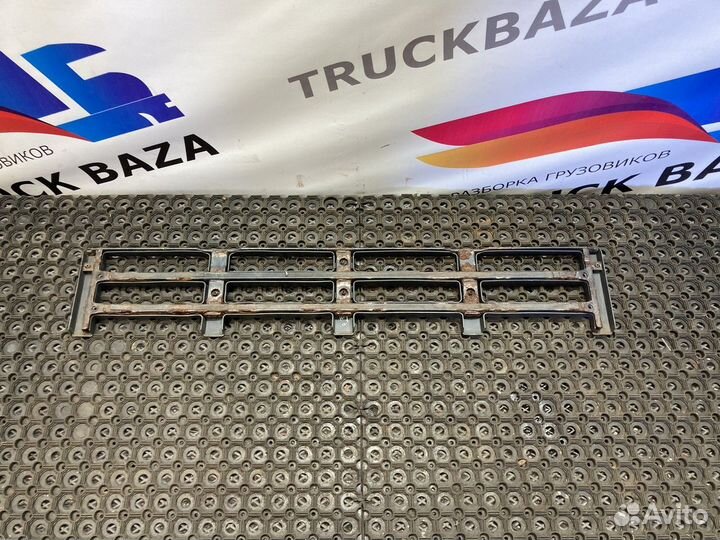 Решетка радиатора Volvo FH