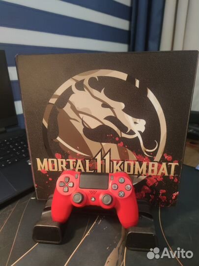 Игровая приставка ps4 pro